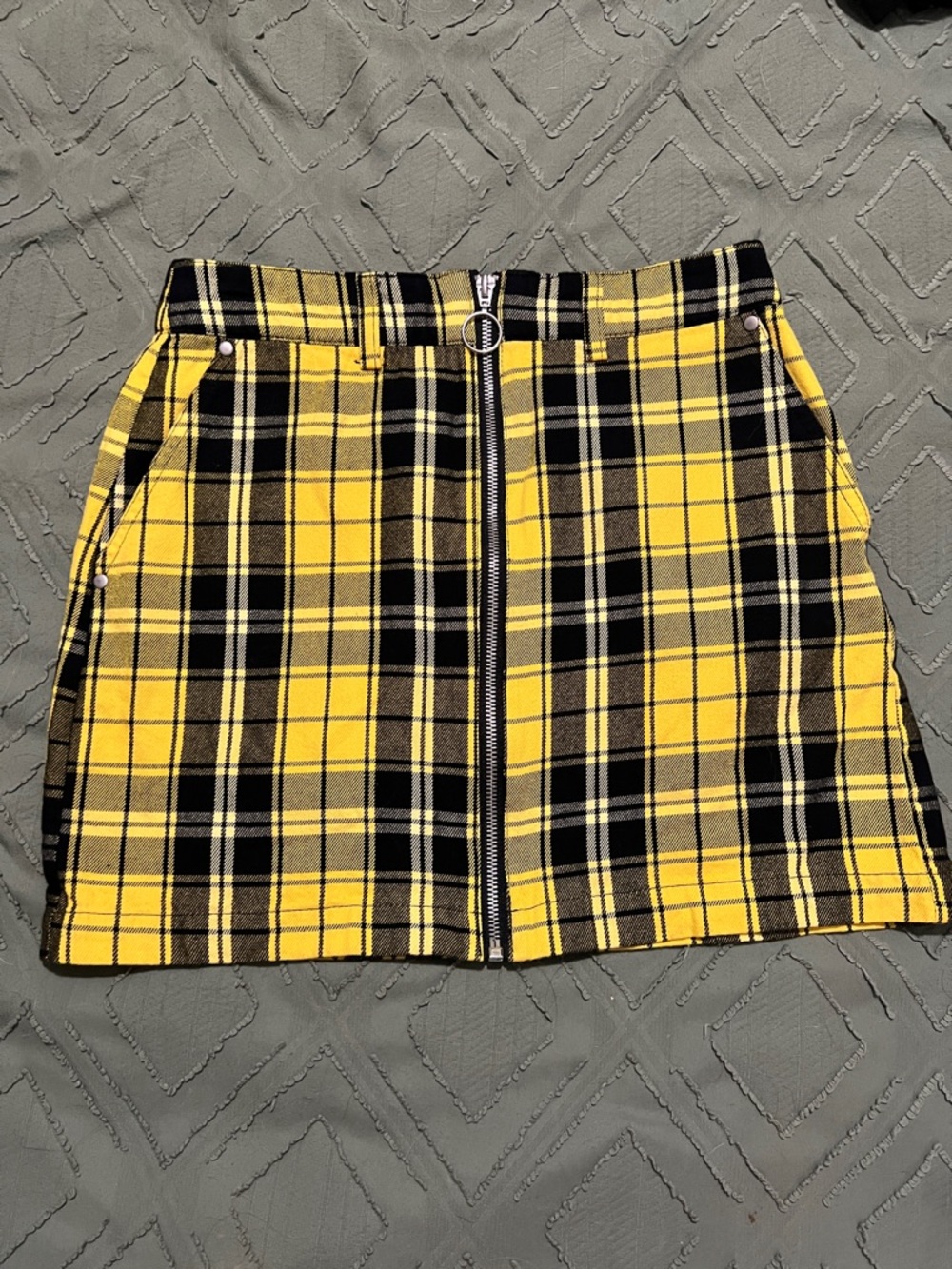 Forever 21 Yellow and Black Plaid Zip-Front Mini Skirt